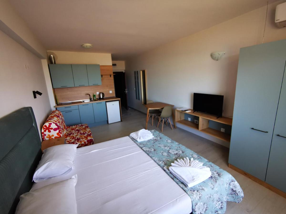 Privately Owned Studios Bora Bora Nesebar Exteriör bild